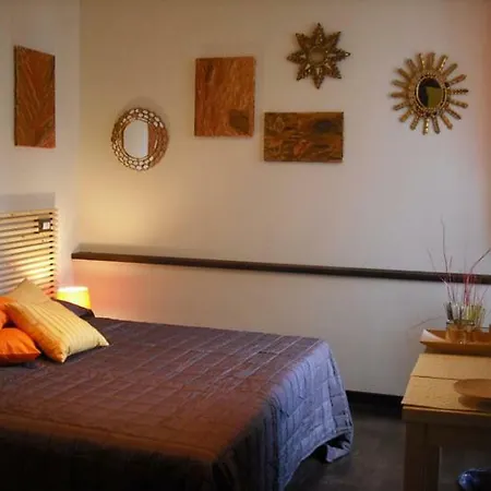 Kiara Couette-café 2*